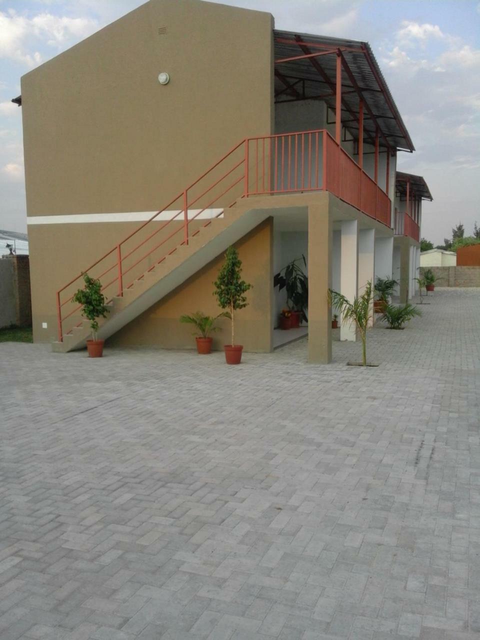 Millenium Guest House Rundu Kültér fotó